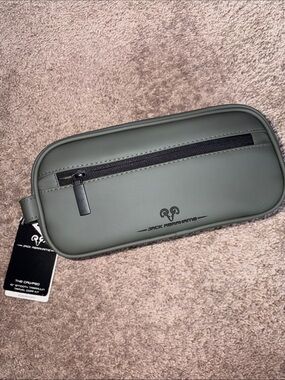 Jack Abrahams The Calypso 10” Smooth Tarpaulin Travel Dopp Kit